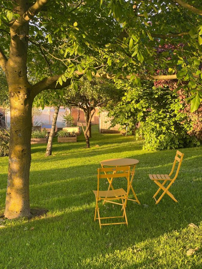 Domaine Des Pierres Trouvees Acomodação com café da manhã Saint-Vincent  Exterior foto